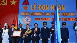 Yến sào Khánh Hòa nhận Huân chương Lao động hạng ba